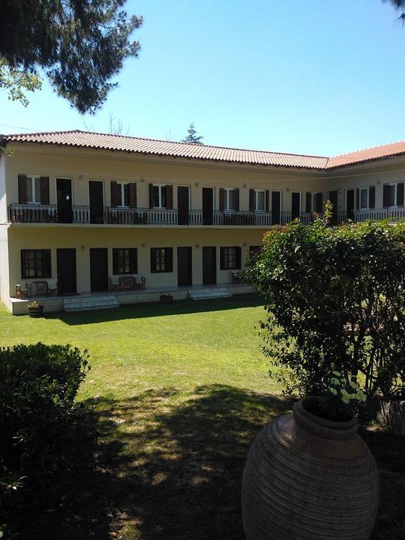 Avaton Hotel Ligourión Exterior foto